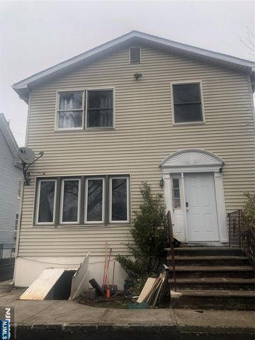 10 Ella Street, Bloomfield, NJ 07003