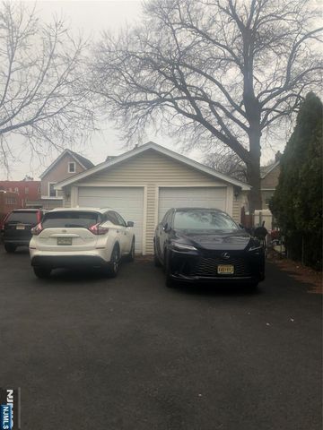 10 Ella Street, Bloomfield, NJ 07003