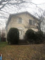 10 Ella Street, Bloomfield, NJ 07003
