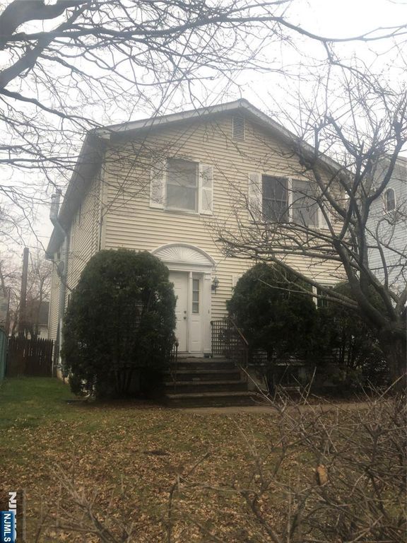 10 Ella Street, Bloomfield, NJ 07003