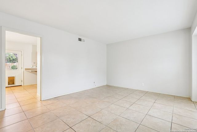 5702 Gabor, San Antonio, TX 78240