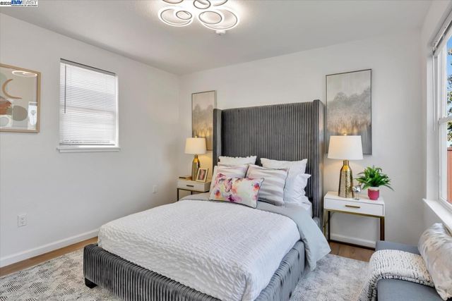 10468 West Court, Oakland, CA 94603