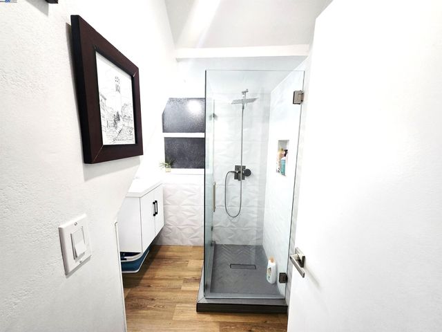 10468 West Court, Oakland, CA 94603