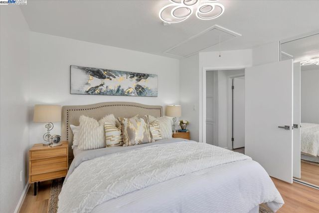 10468 West Court, Oakland, CA 94603