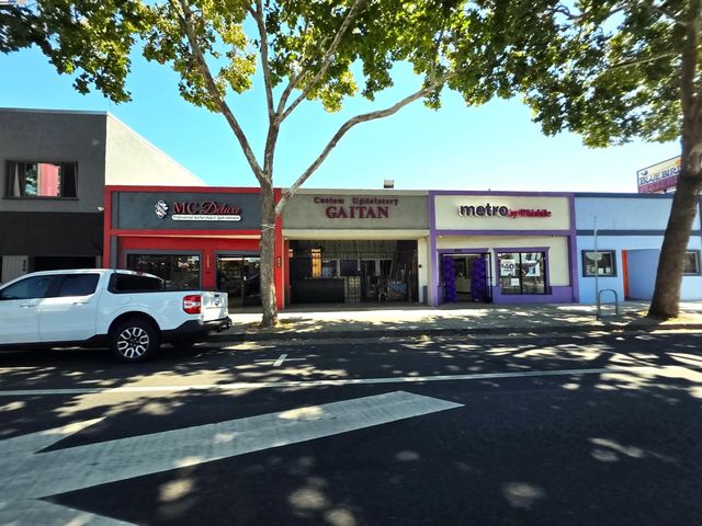 10468 West Court, Oakland, CA 94603