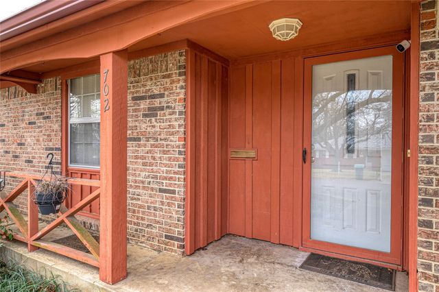 702 Hillside Drive, Sherman, TX 75090