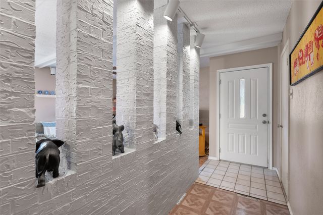 702 Hillside Drive, Sherman, TX 75090