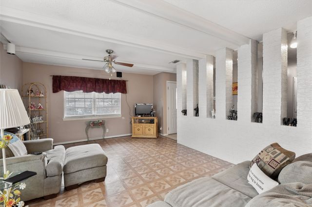 702 Hillside Drive, Sherman, TX 75090