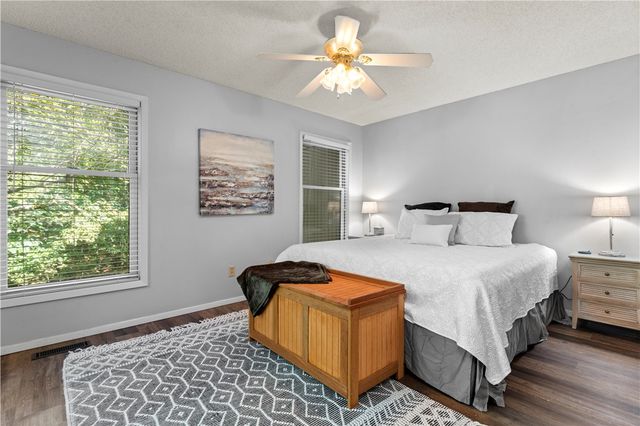 10 Victoria Lane, Bella Vista, AR 72715