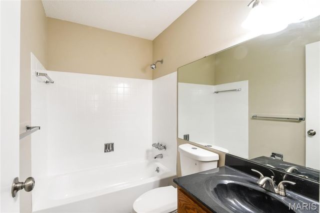 31 Four Winds Drive, St Peters, MO 63376