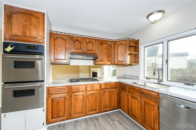31 Four Winds Drive, St Peters, MO 63376