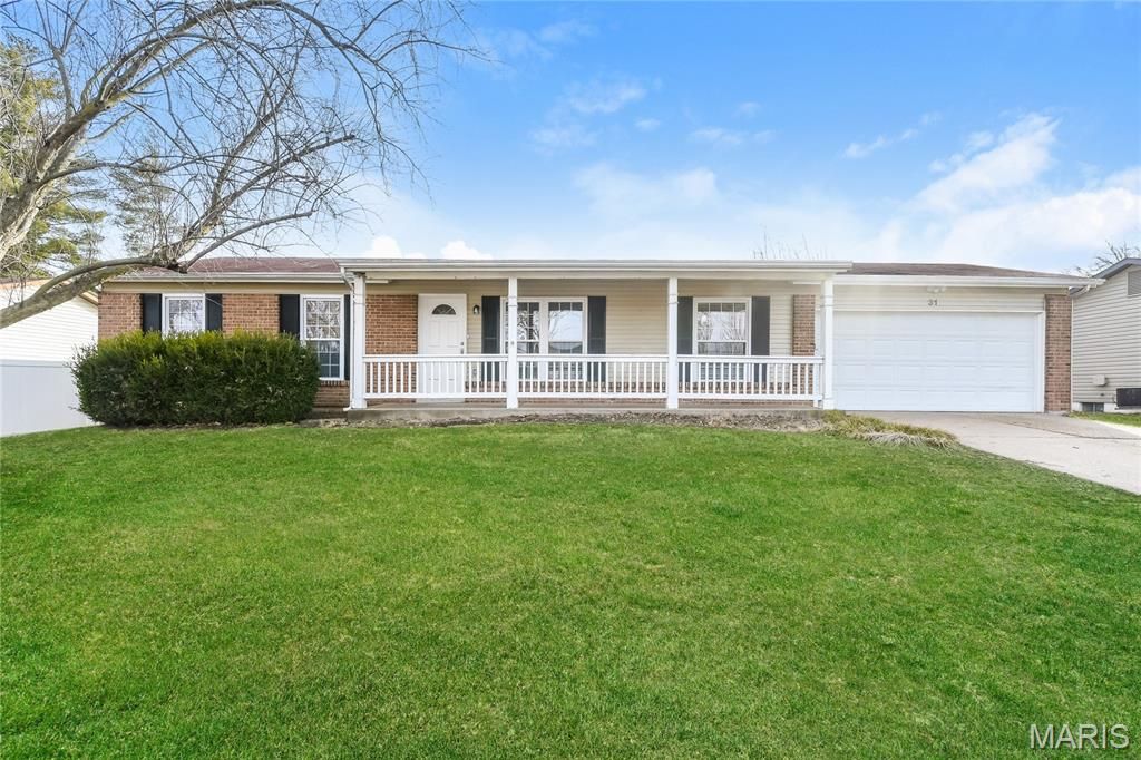 31 Four Winds Drive, St Peters, MO 63376