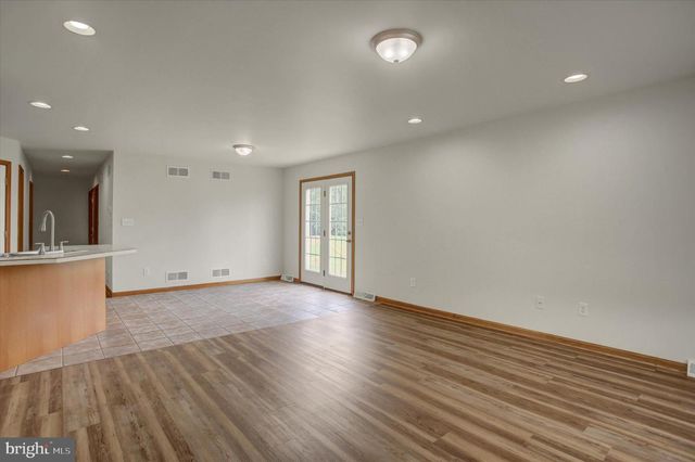 11496 WILLIAMSPORT PIKE, Greencastle, PA 17225