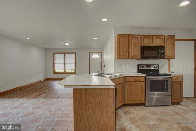 11496 WILLIAMSPORT PIKE, Greencastle, PA 17225