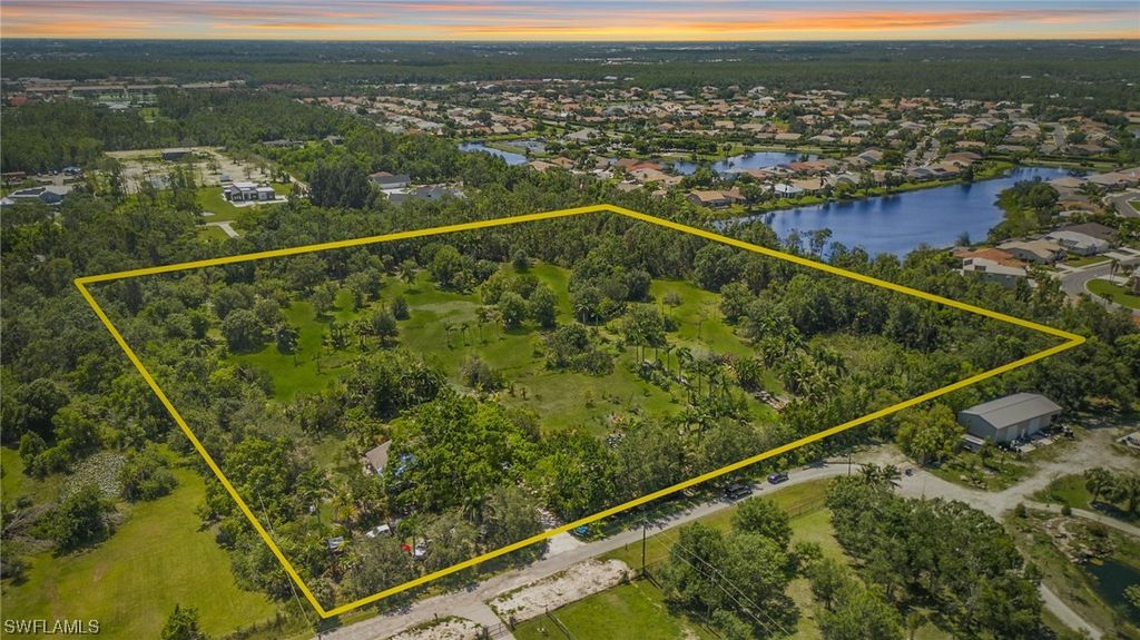 13100 Pinto LN, Fort Myers, FL 33912
