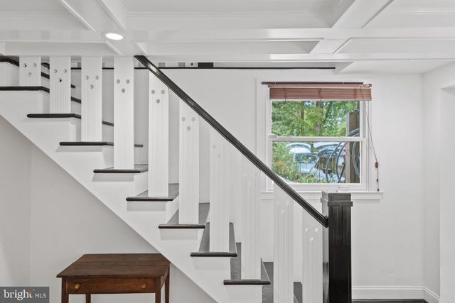 702 SLIGO CREEK PKWY, Takoma Park, MD 20912