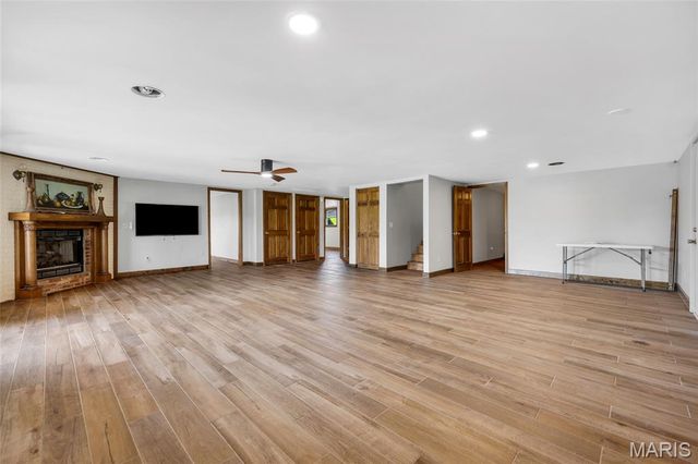 693 Boulevard De Cannes, Edwardsville, IL 62025