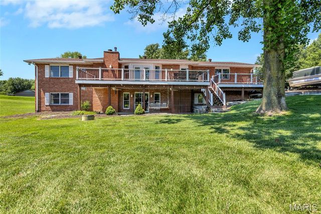 693 Boulevard De Cannes, Edwardsville, IL 62025