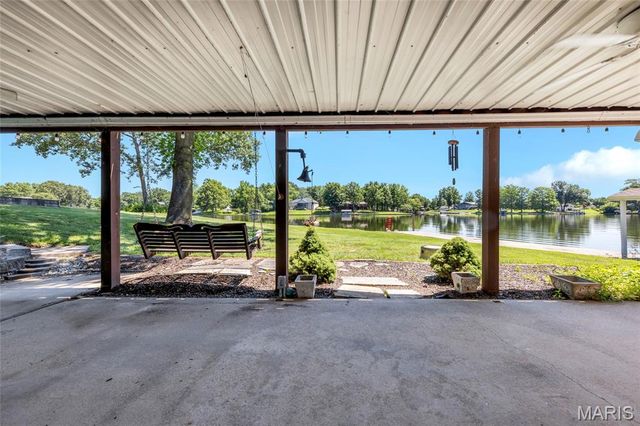 693 Boulevard De Cannes, Edwardsville, IL 62025