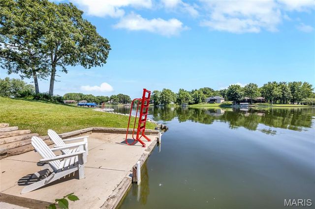 693 Boulevard De Cannes, Edwardsville, IL 62025