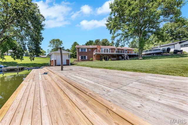 693 Boulevard De Cannes, Edwardsville, IL 62025