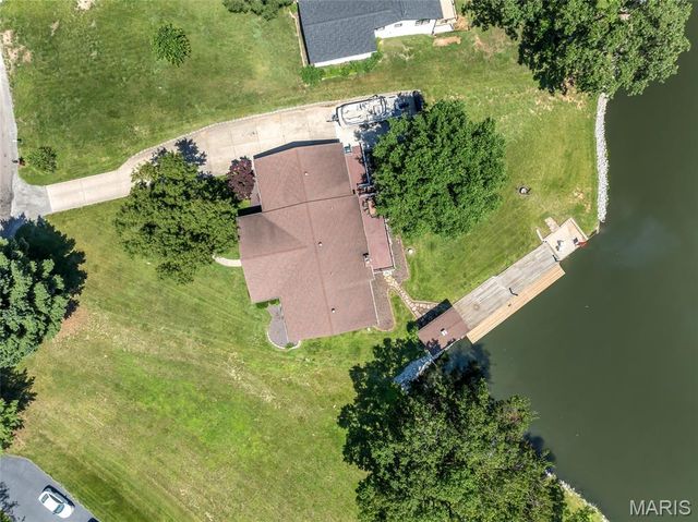 693 Boulevard De Cannes, Edwardsville, IL 62025
