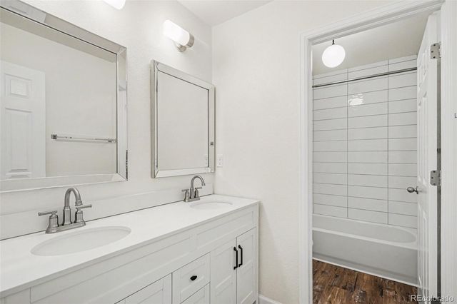 21220 E Bellewood Drive, Centennial, CO 80015