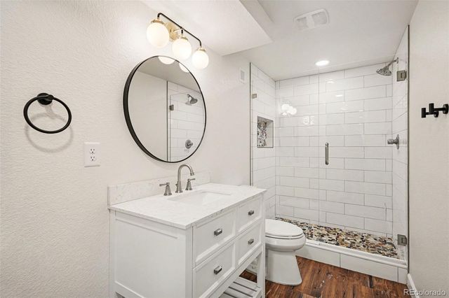 21220 E Bellewood Drive, Centennial, CO 80015