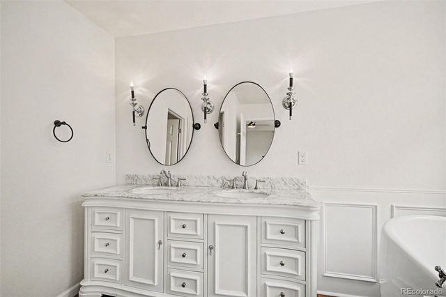 21220 E Bellewood Drive, Centennial, CO 80015