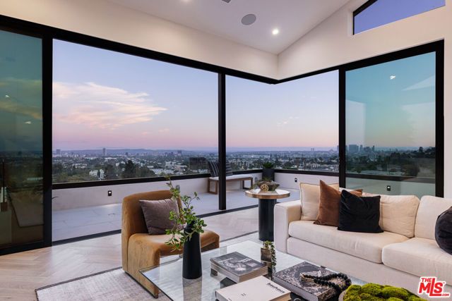 7866 Fareholm Drive, Los Angeles, CA 90046