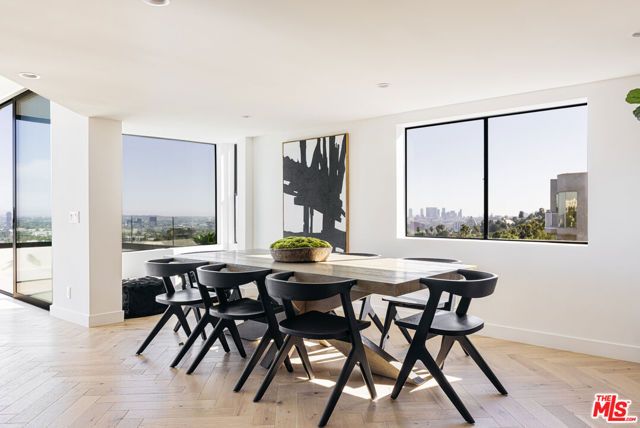 7866 Fareholm Drive, Los Angeles, CA 90046