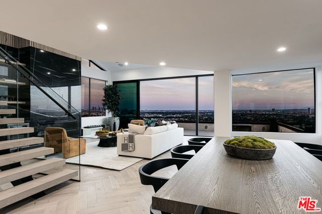 7866 Fareholm Drive, Los Angeles, CA 90046