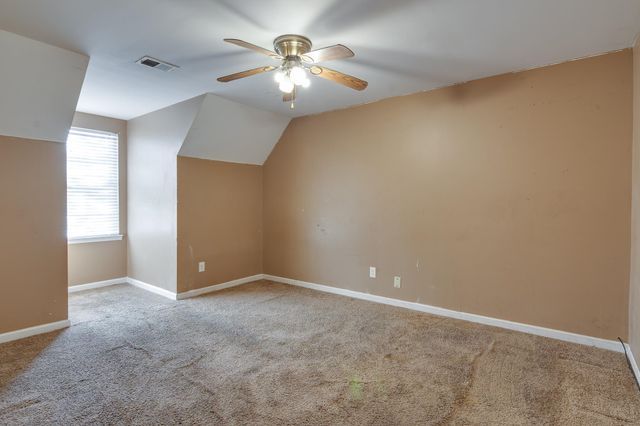 6055 HOLLYHEIGHTS CV, Millington, TN 38053