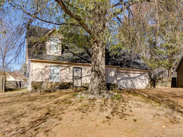 6055 HOLLYHEIGHTS CV, Millington, TN 38053