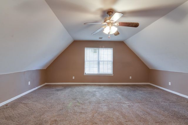 6055 HOLLYHEIGHTS CV, Millington, TN 38053