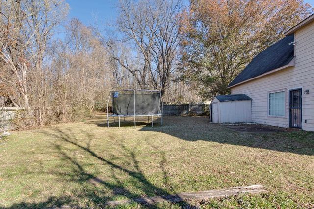 6055 HOLLYHEIGHTS CV, Millington, TN 38053