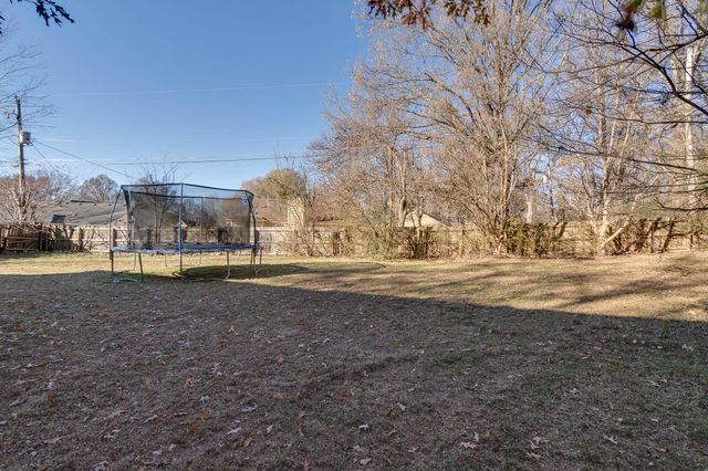 6055 HOLLYHEIGHTS CV, Millington, TN 38053