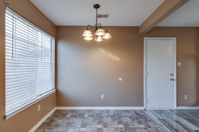 6055 HOLLYHEIGHTS CV, Millington, TN 38053