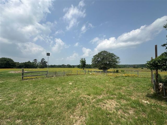 12351 County Road 267, Buffalo, TX 75831