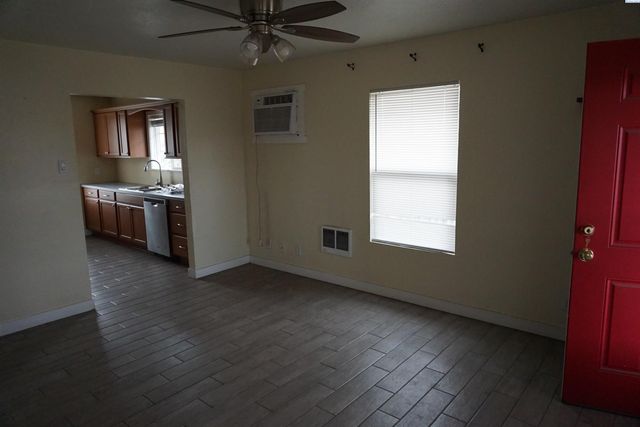 738 N 9th Ave, Walla Walla, WA 99362