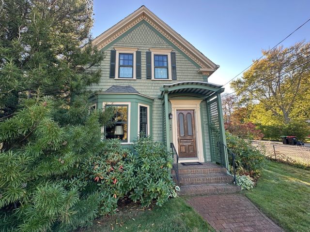 268 Court, Plymouth, MA 02360