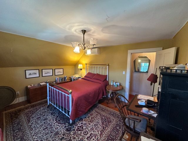 268 Court, Plymouth, MA 02360