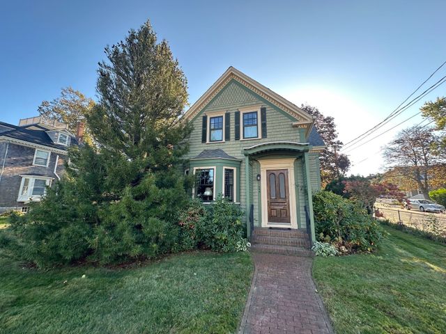 268 Court, Plymouth, MA 02360