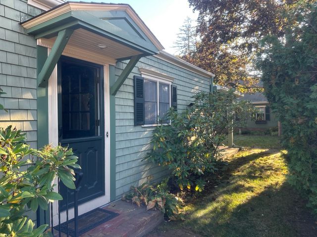 268 Court, Plymouth, MA 02360