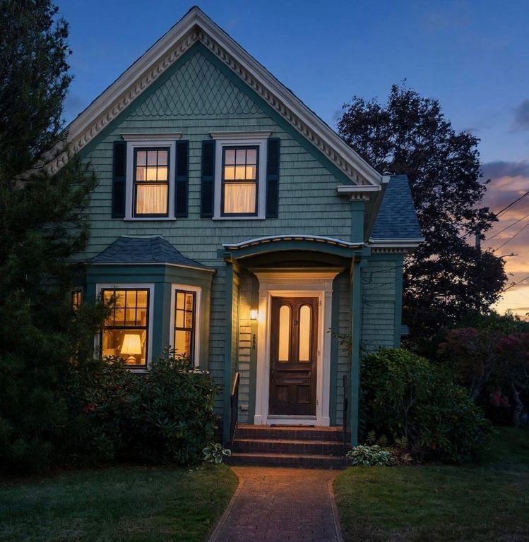 268 Court, Plymouth, MA 02360