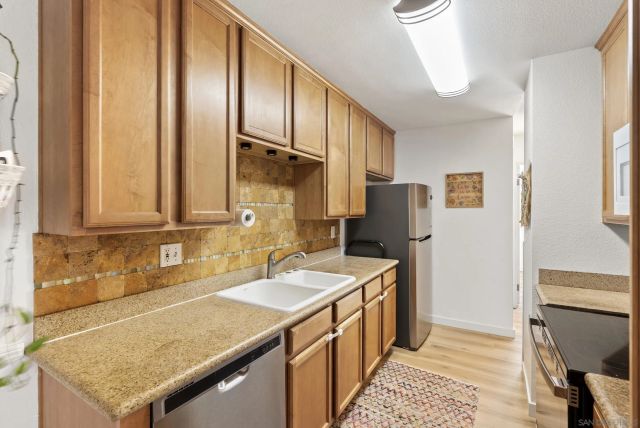 1780 S El Camino Real 104, Encinitas, CA 92024