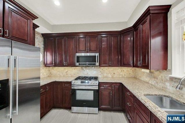 1 Pine Street, Kearny, NJ 07032