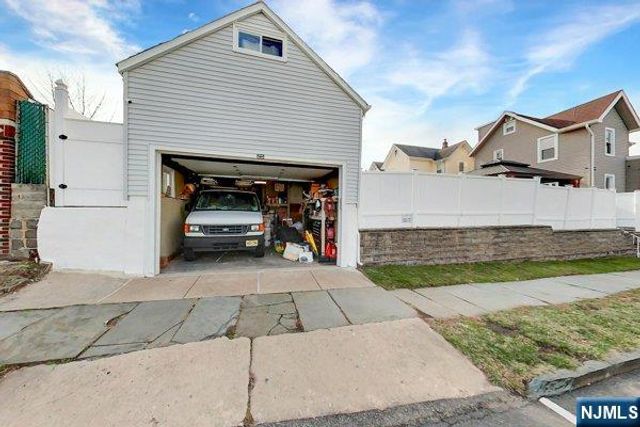 1 Pine Street, Kearny, NJ 07032