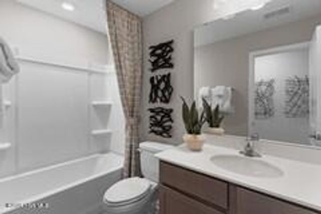 596 Newgate Court SE, Bolivia, NC 28422