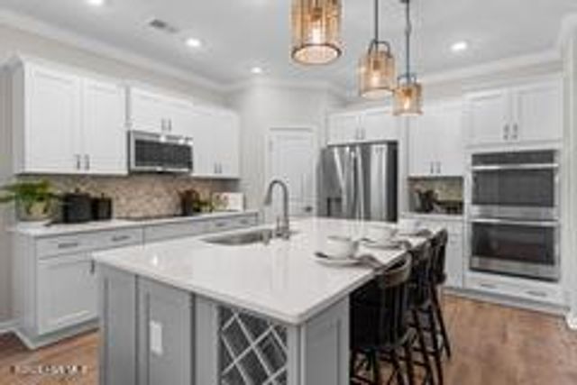 596 Newgate Court SE, Bolivia, NC 28422